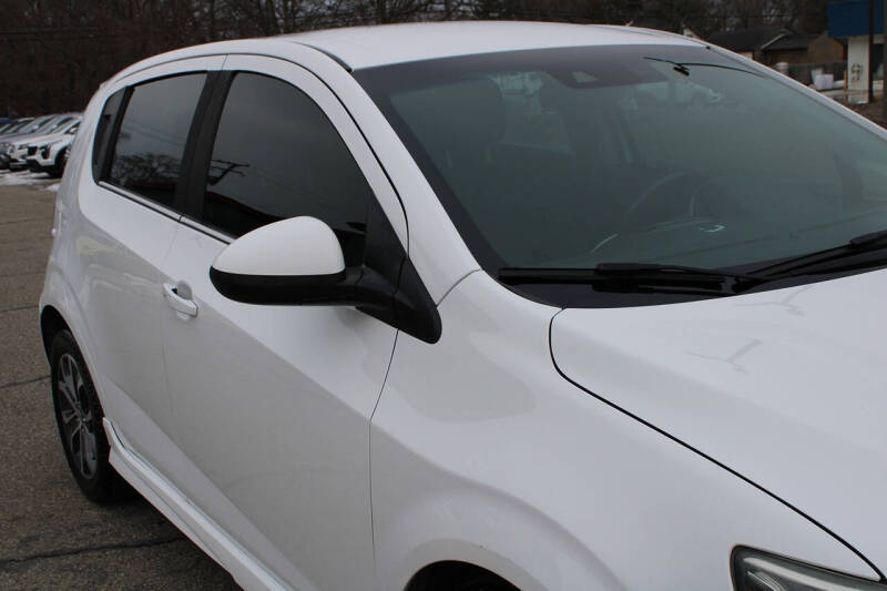 2018 Chevrolet Sonic LT Auto