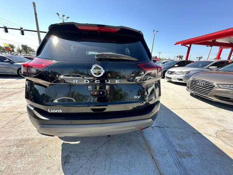 2021 Nissan Rogue SV