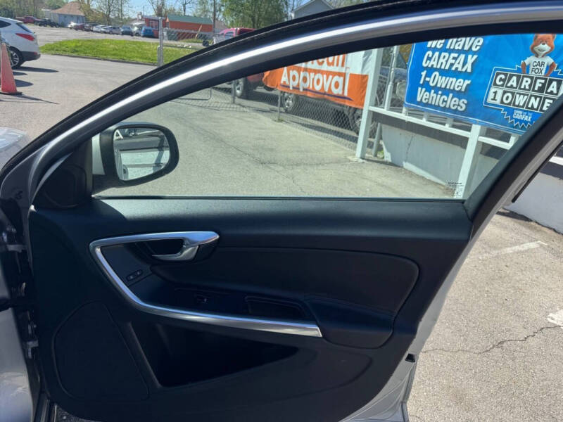 2015 Volvo V60 T5 Drive-E Premier