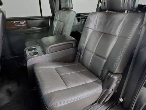 2011 Lincoln Navigator L
