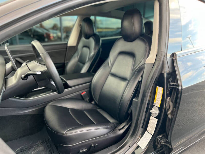 2020 Tesla Model 3 Standard Range Plus