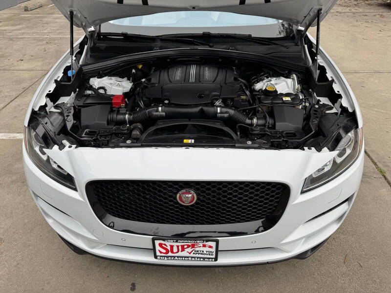 2017 Jaguar F-PACE 35t Prestige