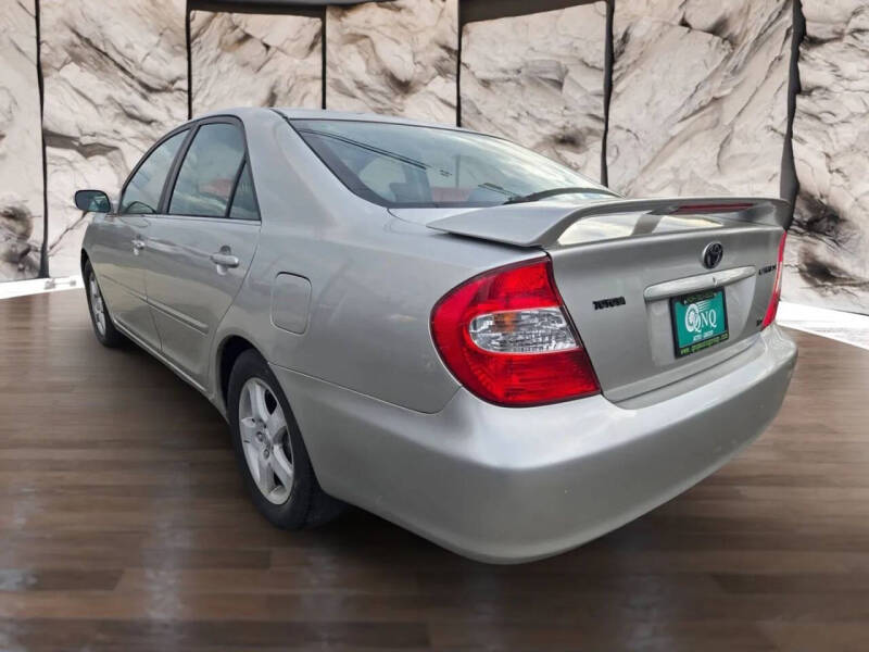 2003 Toyota Camry SE V6