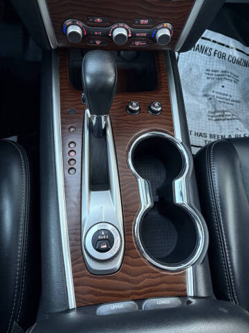 2017 Nissan Pathfinder Platinum