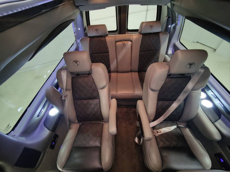 2022 Chevrolet Express 2500