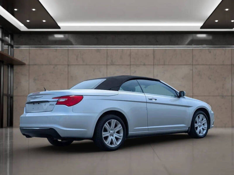 2012 Chrysler 200 Touring