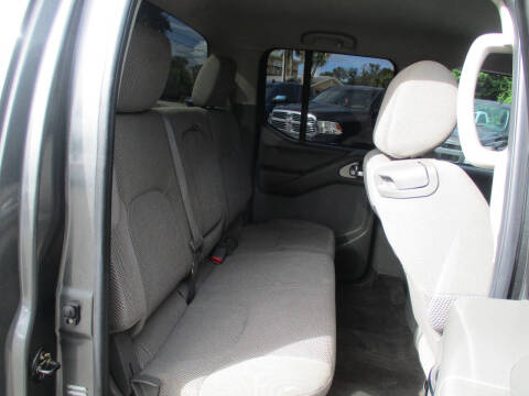 2005 Nissan Frontier SE