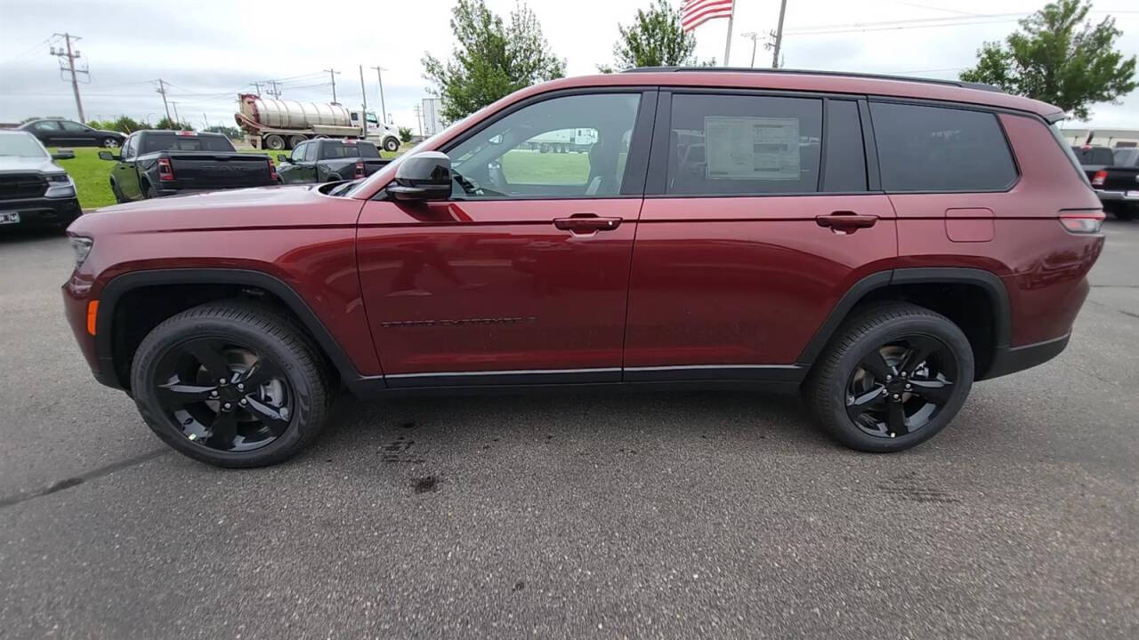 2024 Jeep Grand Cherokee L for sale at Victoria Auto Sales in Victoria, MN