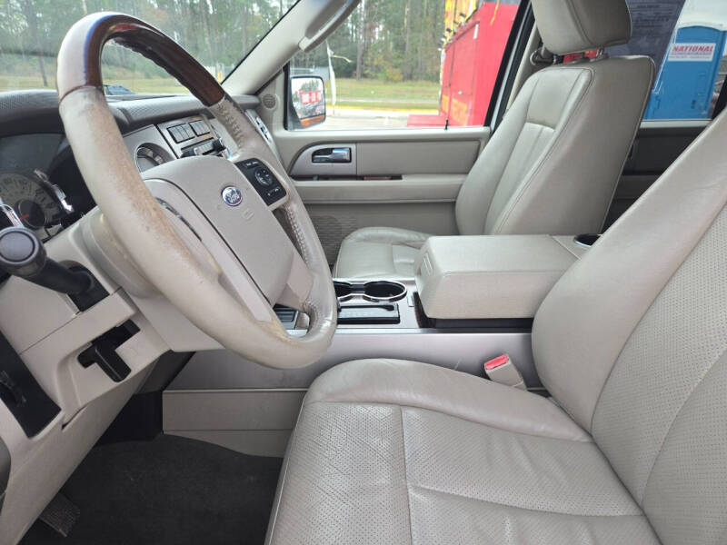 2009 Ford Expedition Limited photo 19