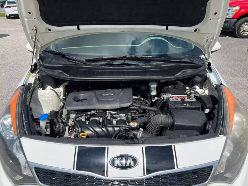 2016 Kia Rio 5-Door EX