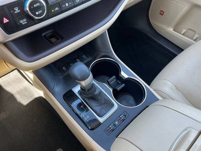 2016 Toyota Highlander