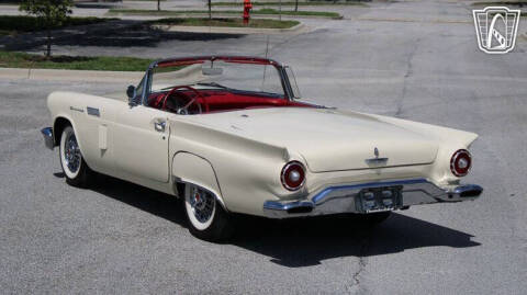 1957 Ford Thunderbird