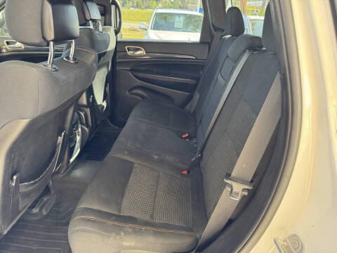 2017 Jeep Grand Cherokee Laredo