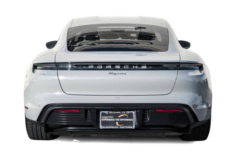 2022 Porsche Taycan