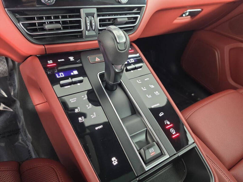2023 Porsche Macan