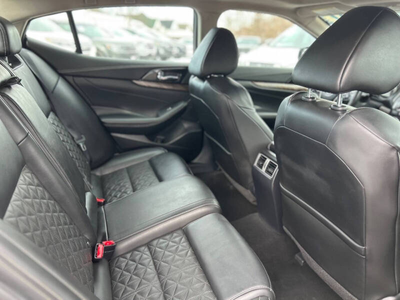 2017 Nissan Maxima Platinum