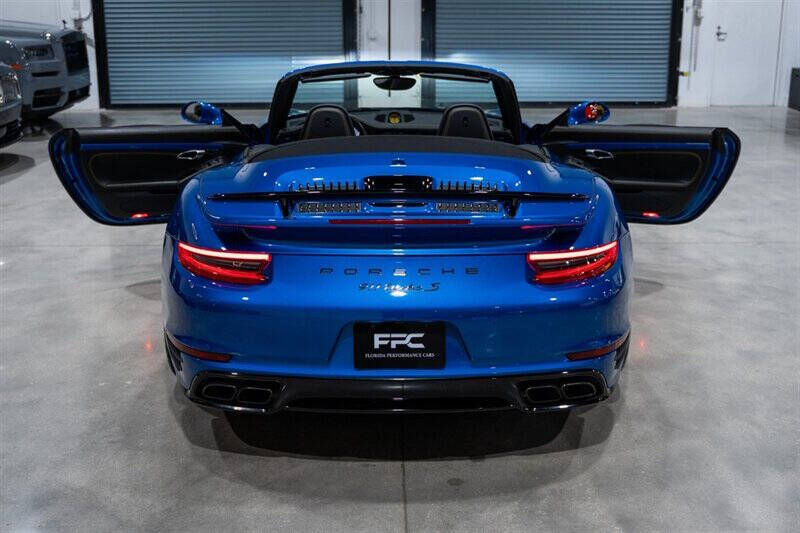 2017 Porsche 911 Turbo S