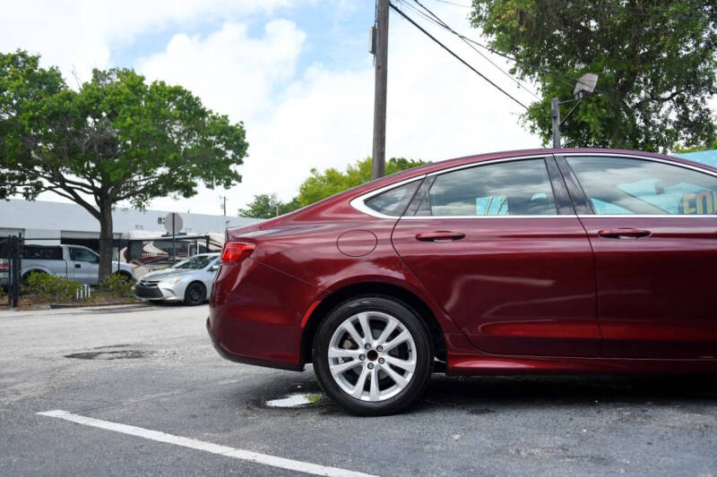 2015 Chrysler 200 Limited