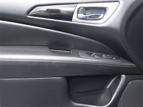 2019 Nissan Pathfinder S