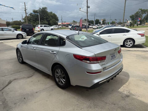 2020 Kia Optima LX