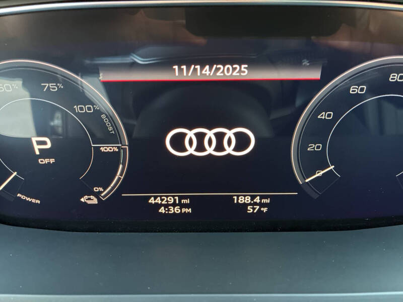 2019 Audi e-tron quattro Premium Plus