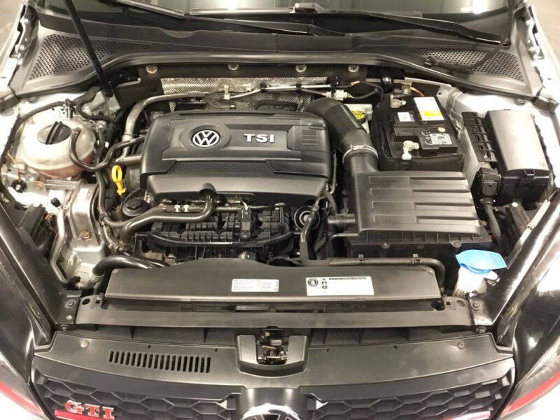 2017 Volkswagen Golf GTI SE