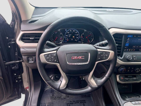 2022 GMC Acadia Denali