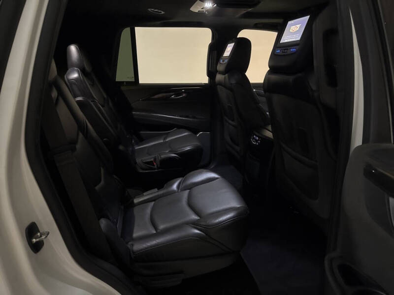 2018 Cadillac Escalade Platinum