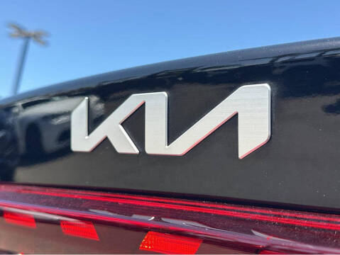 2022 Kia K5 EX