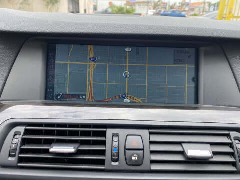 2012 BMW 5 Series 528i