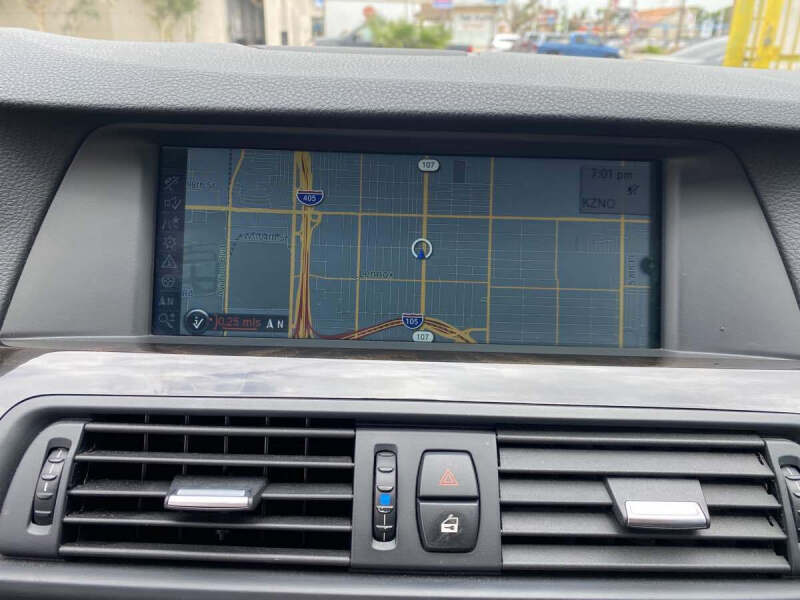 2012 BMW 5 Series 528i