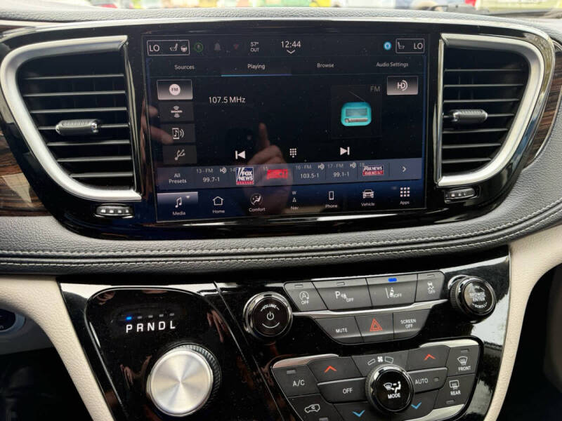2024 Chrysler Pacifica Limited