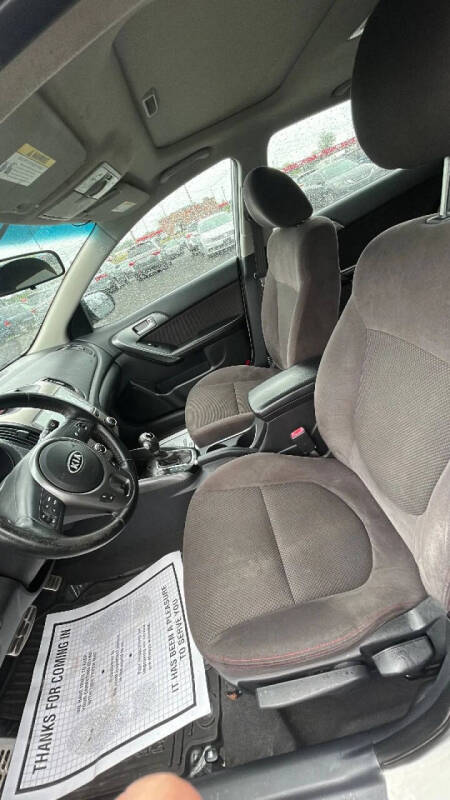2011 Kia Forte5 SX