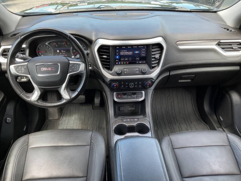 2020 GMC Acadia SLT