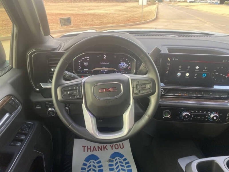 2024 GMC Sierra 1500 Elevation Standard