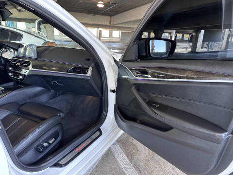 2017 BMW 5 Series 530i
