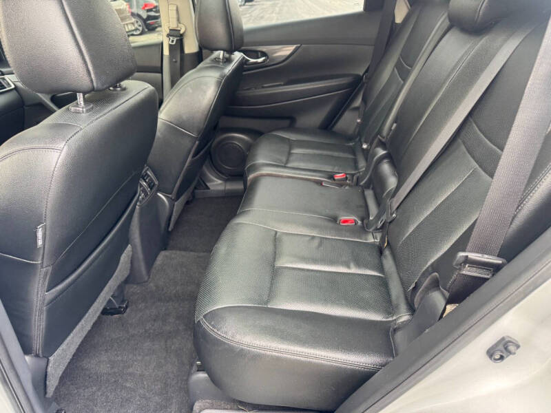 2016 Nissan Rogue SL