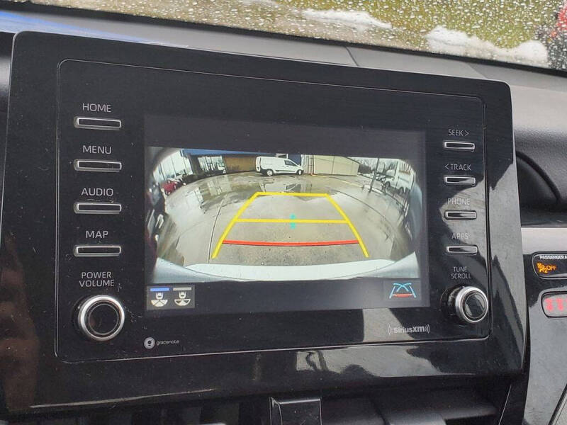 2022 Toyota Camry LE