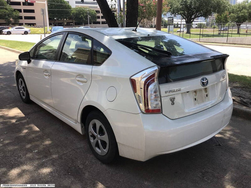 2015 Toyota Prius Two