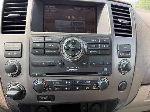 2008 Nissan Armada SE