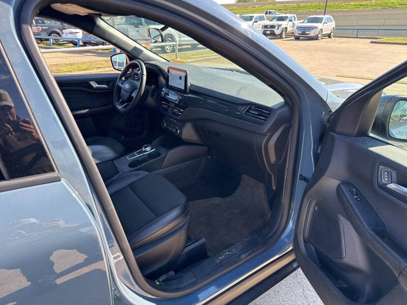 2023 Ford Escape ST-Line Select