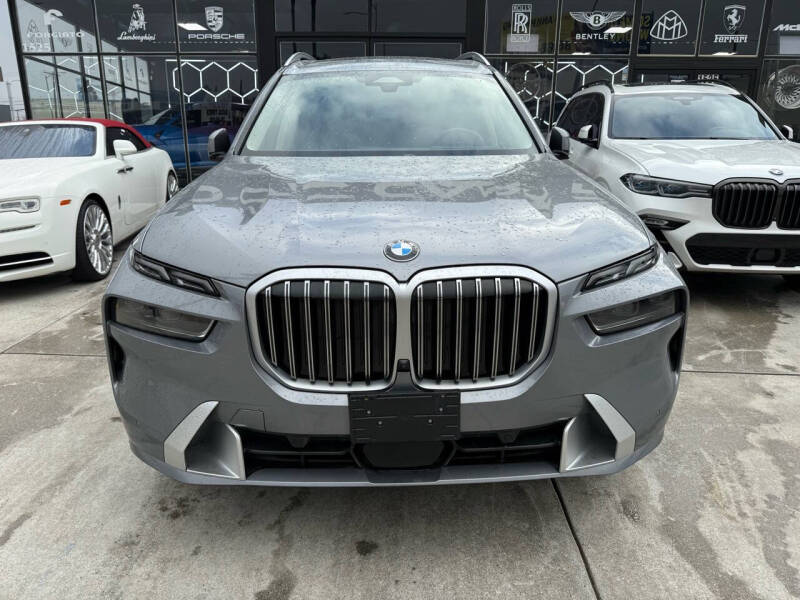 2023 BMW X7 40i photo 2