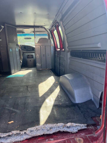 2002 Ford E-Series E-250