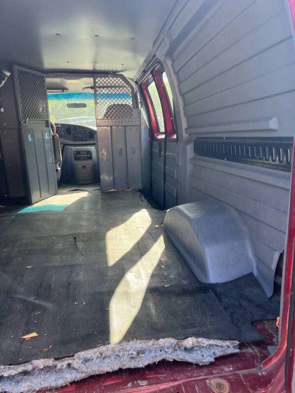 2002 Ford E-Series E-250