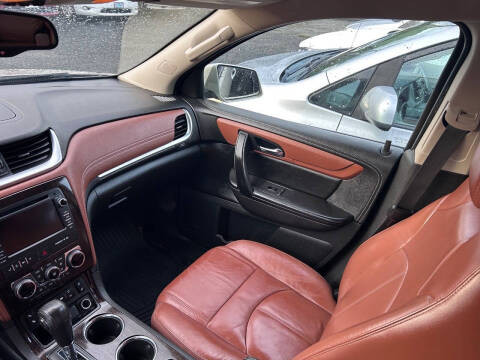 2016 Chevrolet Traverse LT