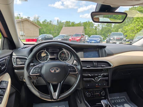 2018 Infiniti QX30 Luxury