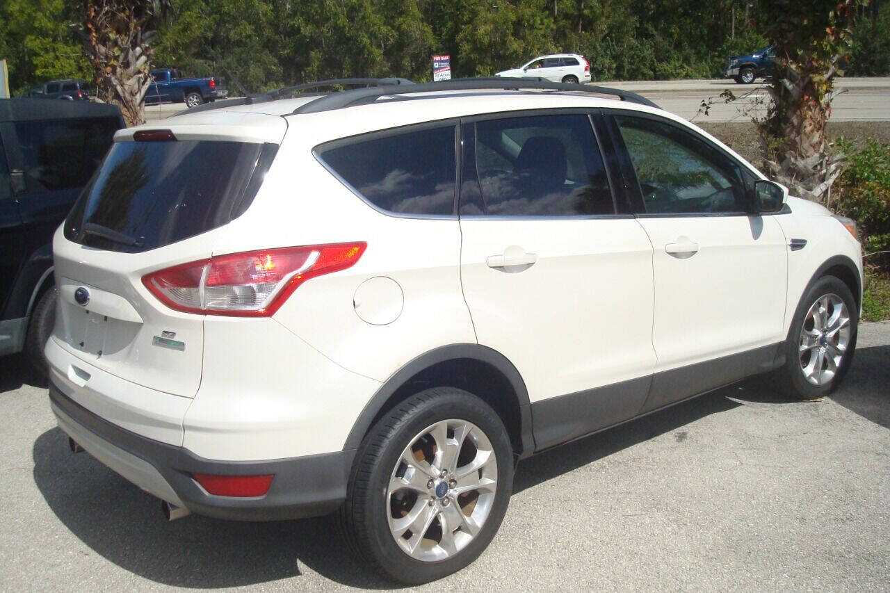 White 2013 Ford Escape SE SE 4dr SUV 2
