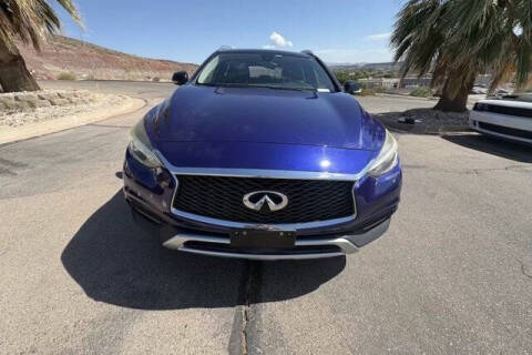 2017 Infiniti QX30 Premium