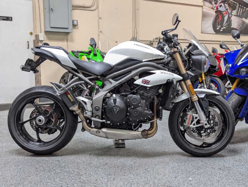 2020 Triumph Speed Triple