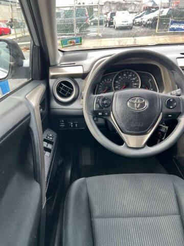 2014 Toyota RAV4 LE
